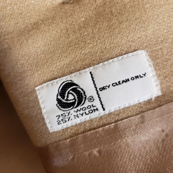 Tan Vintage Wool Jacket with Detachable Collar - Picture 8 of 8